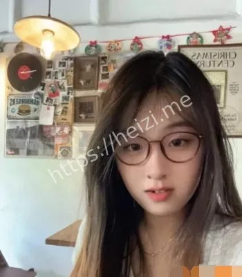 李欣