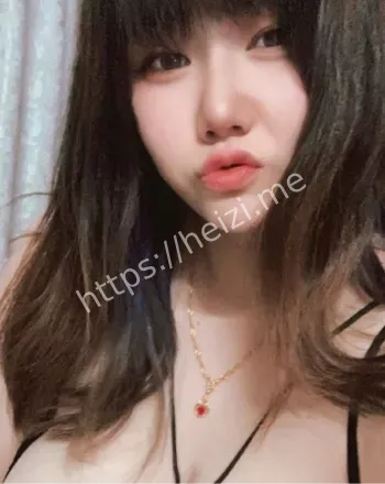 皮肤白嫩