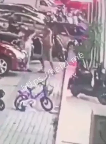 老板报警