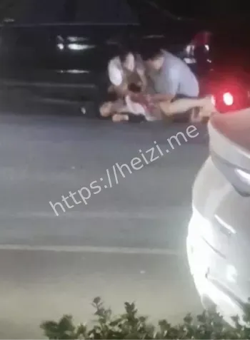 女儿目击