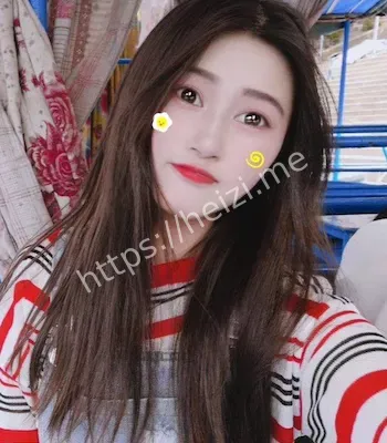 女大学生