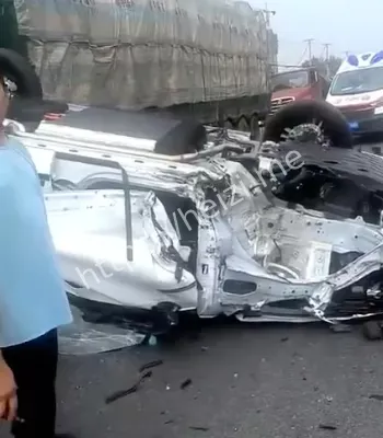 问界汽车