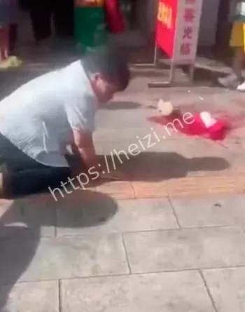 铁锤击打血淋淋