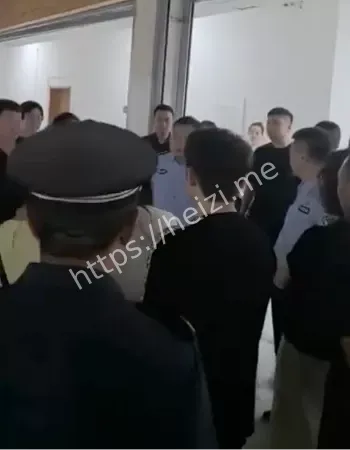 维权闹剧