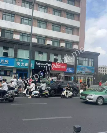 道路安全隔离桩改造