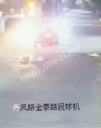 推车母女
