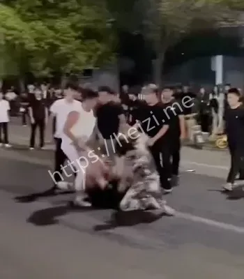 持刀捅人事件