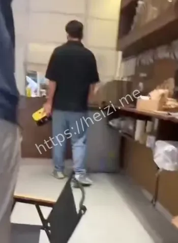 职场恋情争议