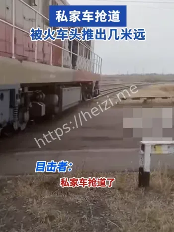 SUV火车碰撞无人员伤亡