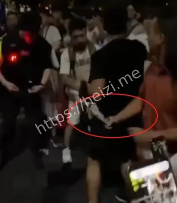 持刀捅人事件