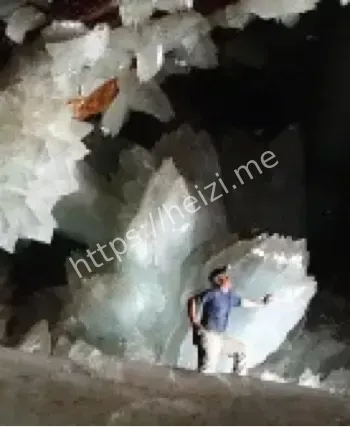 全球最大硒石膏晶体