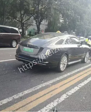 知名车评人陈震