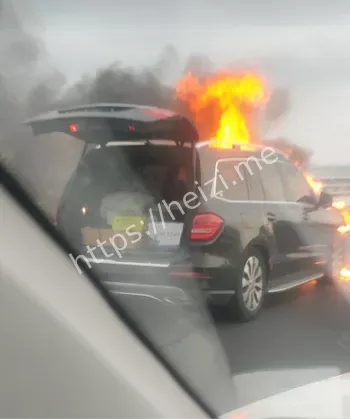 新能源奔驰车自燃