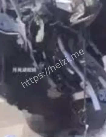 景德镇高铁北站车祸飞跃路人