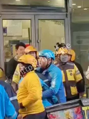 外卖骑手群殴店主