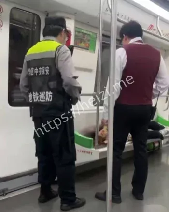 韦某公共场所裸露拘留