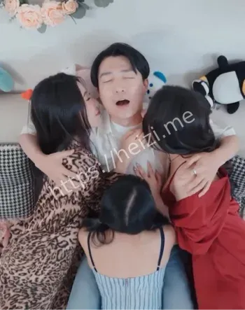 继母黑丝继妹丝袜