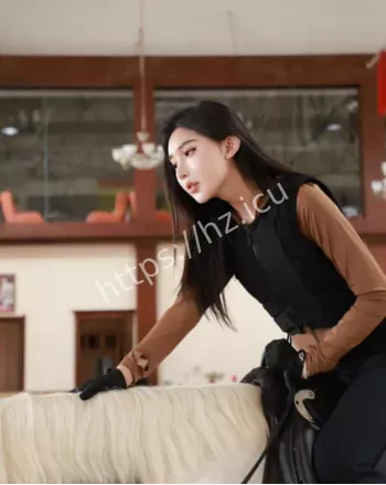 夏琳九头身御姐