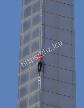 全程徒手无保护