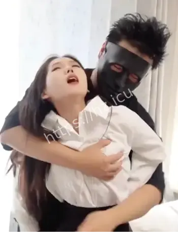 高颜值嫩模私房拍摄