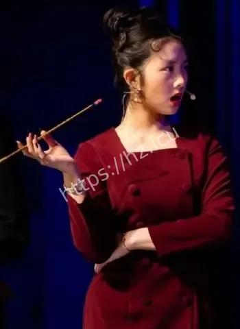 纽约酒店与黑人亲密互动全程流出