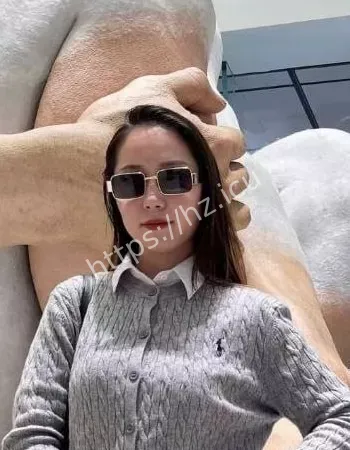 在校公然售卖福利