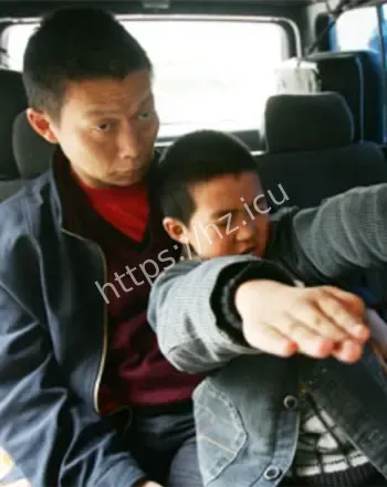重庆男孩僵尸症状