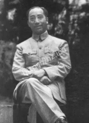 坐冰块