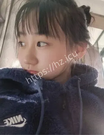 背着男友校园情感故事