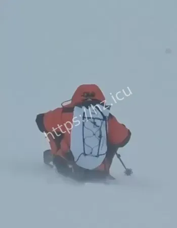 新疆慕士塔格峰登山事故