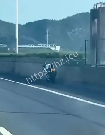 无人驾驶摩托车